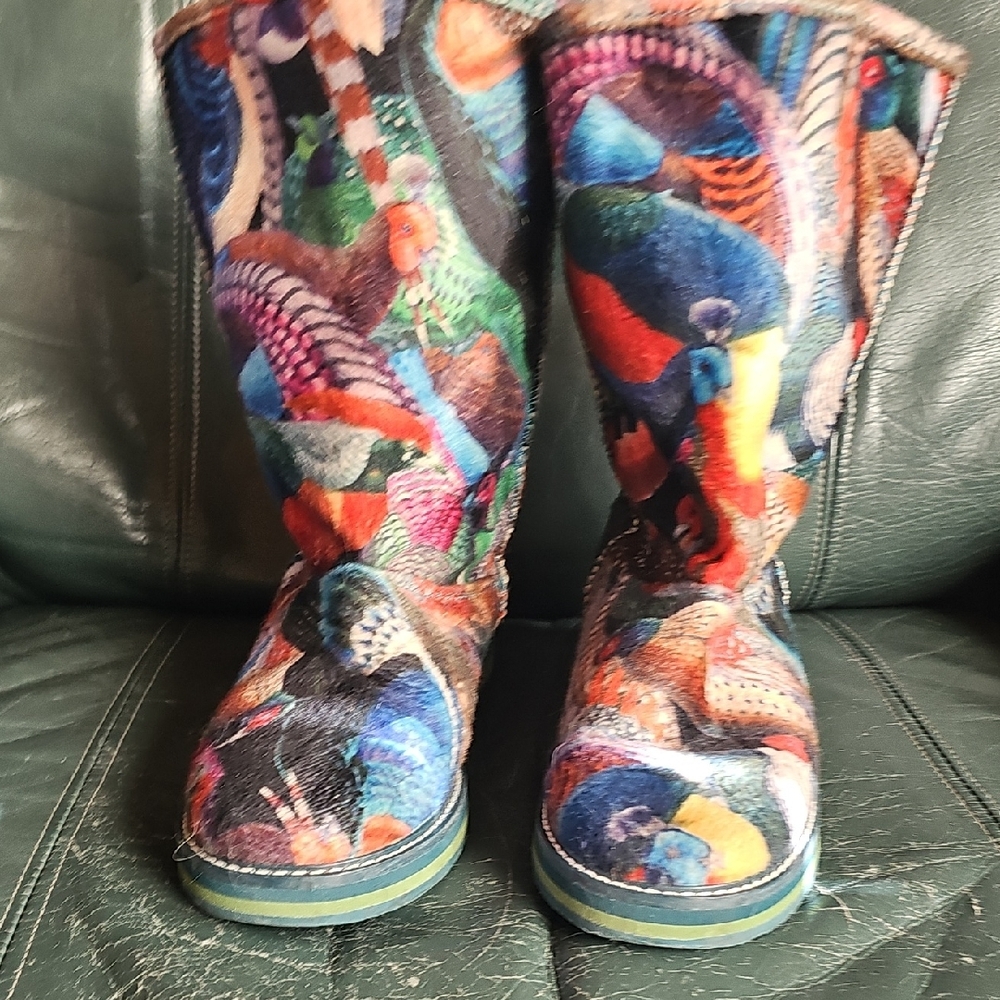 Colorful Abstract Pattern Boots - Picture 2 of 7